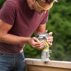 Ryobi Affleureuse à Bois 18V ONE+ Sans Batterie Ni Chargeur R18TR-0 -Kobleo affleureuse a bois 18v one sans batterie ni chargeur r18tr 0 ryobi 4