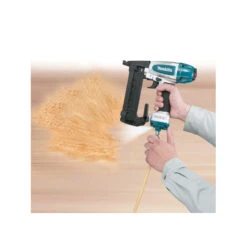 Agrafeuse Pneumatique AT638A 8,3bar 13 à 38mm Makita -Kobleo agrafeuse pneumatique at638a 8 3bar 13 a 38mm makita 2