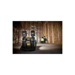 Boîte à Outils DeWalt DWST08061Toughsystem 2.0 Avec Lampe De Chantier -Kobleo boite a outils dewalt dwst08061toughsystem 2 0 avec lampe de chantier 4