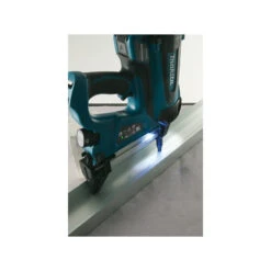 Makita Cloueur Autonome à Gaz 7,2 V Li-Ion 1 Ah GN420CLSE -Kobleo cloueur autonome a gaz 7 2 v li ion 1 ah gn420clse 3