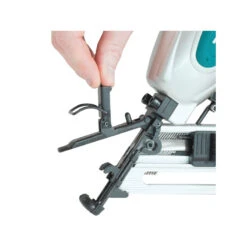 Makita Cloueur Pneumatique 8,3 Bar 32 à 64 Mm AF635 -Kobleo cloueur pneumatique 8 3 bar 32 a 64 mm af635 makita 8