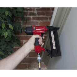 Cloueuse Pneumatique PT18 15 à 50mm Arrow -Kobleo cloueuse pneumatique pt18 15 a 50mm arrow 5