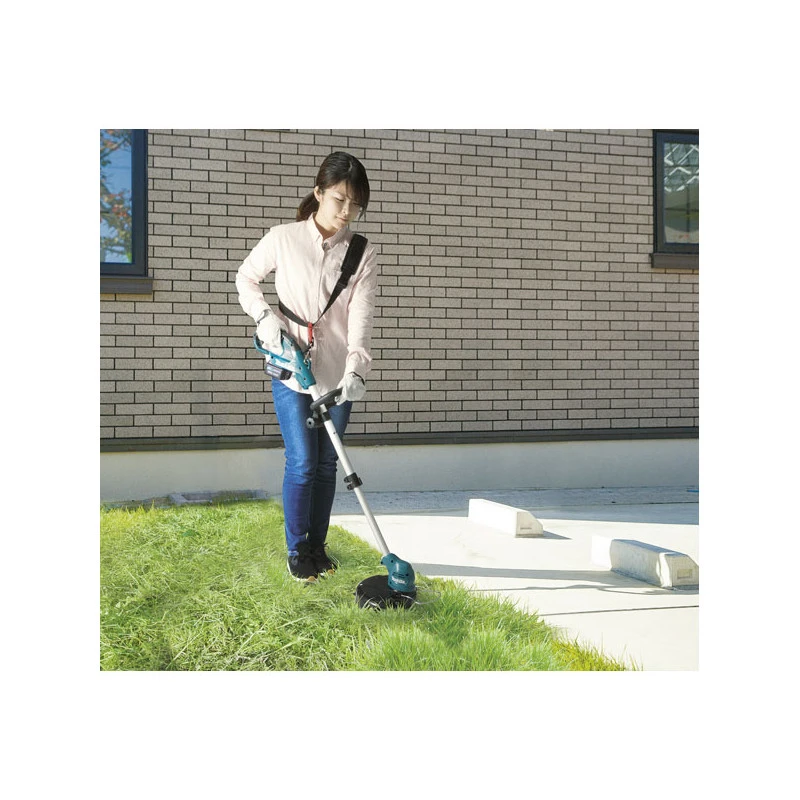 Coupe-herbe UR100DWAE 12V Max 10,8V Li-Ion 2Ah D260mm Makita 2 Coupe-herbe UR100DWAE 12V Max 10,8V Li-Ion 2Ah D260mm Makita – Image 2