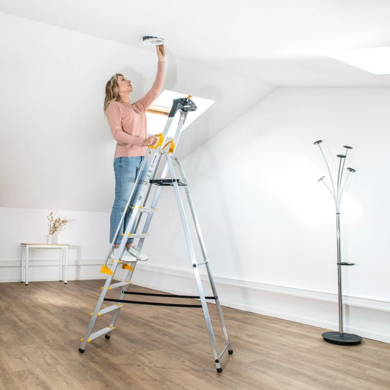 Escabeau 7 Marches DURAMP Aluminium Léger, Sécurisé Avec Rampes Et Porte-outils 140cm Hoström 5 Escabeau 7 Marches DURAMP Aluminium Léger, Sécurisé Avec Rampes Et Porte-outils 140cm Hoström – Image 5