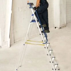 Escabeau 8 Marches Secure Pro Alu Sécurisé Rampes Porte-outils Hauteur Plateforme 182cm Hostrom -Kobleo escabeau 8 marches secure pro alu securise plateforme 182cm hostrom 3