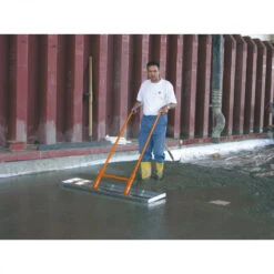 Lissarde à Béton Mondelin 1,40x0,345m 5 Lissarde à Béton Mondelin 1,40x0,345m -Kobleo lissarde a beton mondelin 1 40x0 345m 2