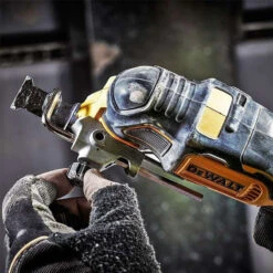 DeWALT Outil Oscillant Multi Cutter 18V Li-Ion Sans Batterie Ni Chargeur DCS3 -Kobleo outil oscillant multi cutter 18v li ion sans batterie ni chargeur dcs3 dewalt 3