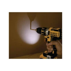 DeWALT Perceuse Visseuse 13mm 18V Li-Ion (2x2Ah) Sans Charbon 60Nm DCD790D2 -Kobleo perceuse visseuse 13mm 18v li ion 2x2ah sans charbon 60nm dcd790d2 dewalt 3