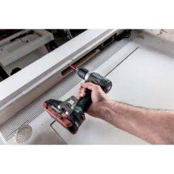 Metabo Perceuse Visseuse 18 V Li-Ion 2x 20 Ah 60 Nm 32 Mm Avec Coffret BS 18 6 Metabo Perceuse Visseuse 18 V Li-Ion 2x 20 Ah 60 Nm 32 Mm Avec Coffret BS 18 -Kobleo perceuse visseuse 18 v li ion 2x 20 ah 60 nm 32 mm avec coffret bs 18 metabo 2
