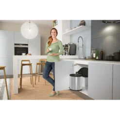 Poubelle Hailo COMPACT-BOX M 15L Blanc -Kobleo poubelle hailo compact box m 15l blanc 4