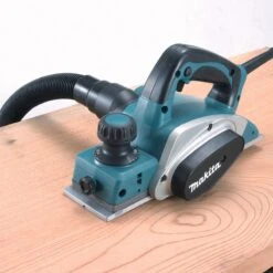 Rabot KP0800 82mm 620W Makita - Un Outil Performant Et Durable Pour Les Professionnels -Kobleo rabot 82mm 620w kp0800 makita 6