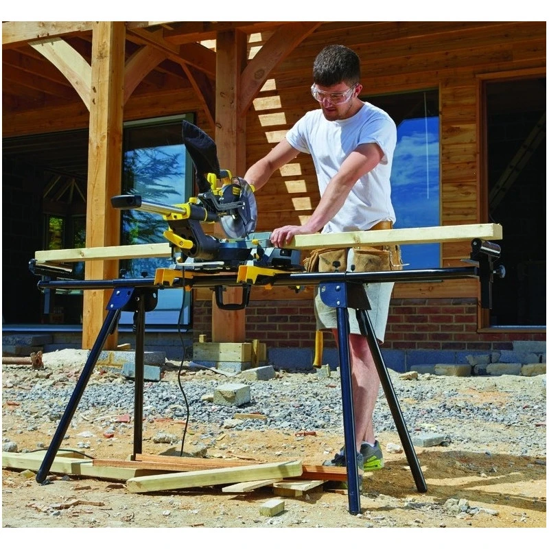 Stanley Scie à Onglets 1500W 216mm FME721SET-QS 3 Stanley Scie à Onglets 1500W 216mm FME721SET-QS – Image 3