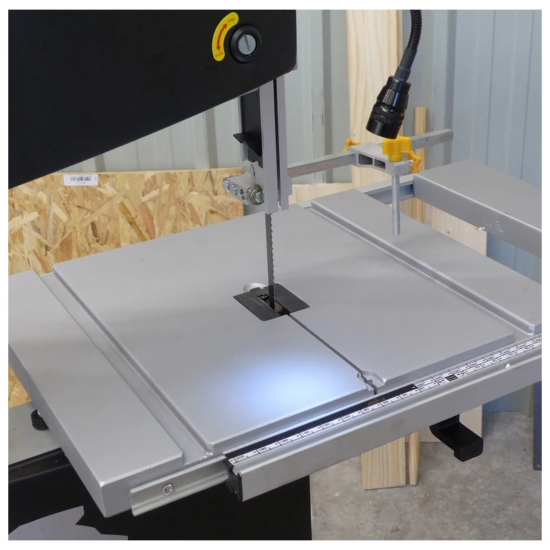 Peugeot Scie à Ruban 750W Avec Aspiration Intégrée EnergyBand-160ASP 4 Peugeot Scie à Ruban 750W Avec Aspiration Intégrée EnergyBand-160ASP – Image 4