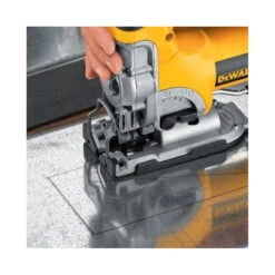 Scie Sauteuse DW333KT 701W 135mm Avec Coffret DeWalt -Kobleo scie sauteuse dw333kt 701w 135mm avec coffret dewalt 3