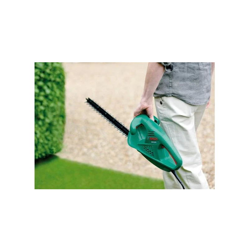 Bosch Taille-haie 550mm 450W AHS 55-16 2 Bosch Taille-haie 550mm 450W AHS 55-16 – Image 2