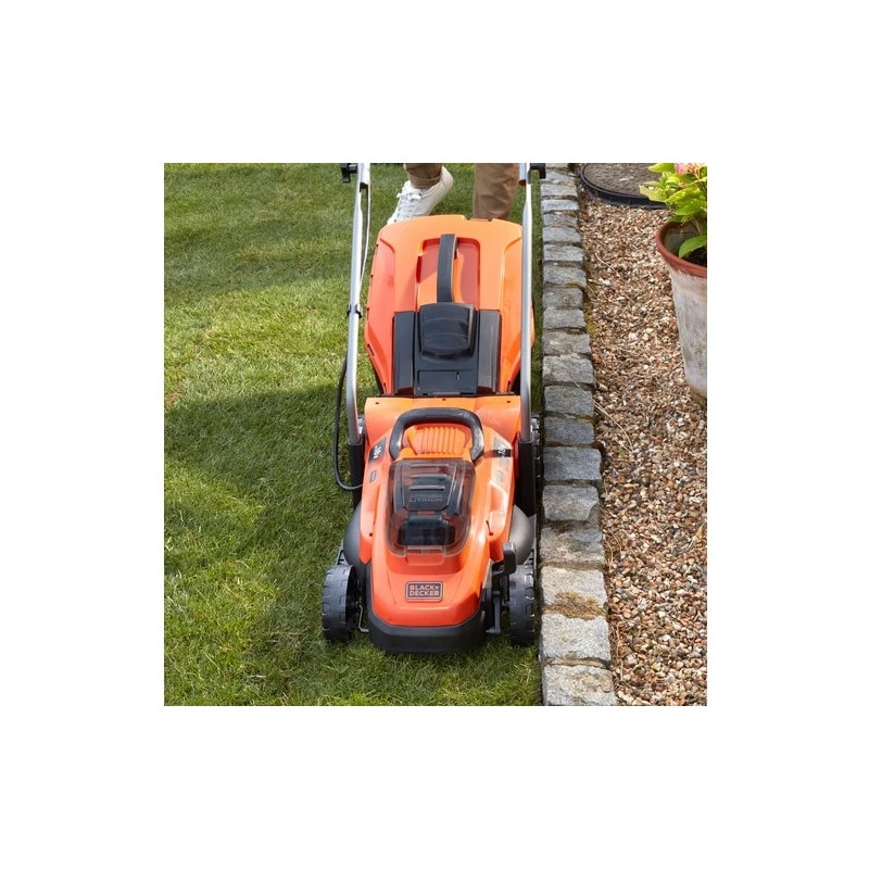 Tondeuse BCMW33184L2 18V 2x4Ah Li-Ion 33cm Black & Decker 7 Tondeuse BCMW33184L2 18V 2x4Ah Li-Ion 33cm Black & Decker – Image 7