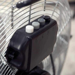 Ventilateur De Sol Black And Decker BXEFF120E 120W D45cm 3 Vitesses -Kobleo ventilateur de sol black and decker bxeff120e 120w d45cm 3 vitesses 5