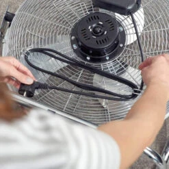 Ventilateur De Sol Black And Decker BXEFF120E 120W D45cm 3 Vitesses -Kobleo ventilateur de sol black and decker bxeff120e 120w d45cm 3 vitesses 6